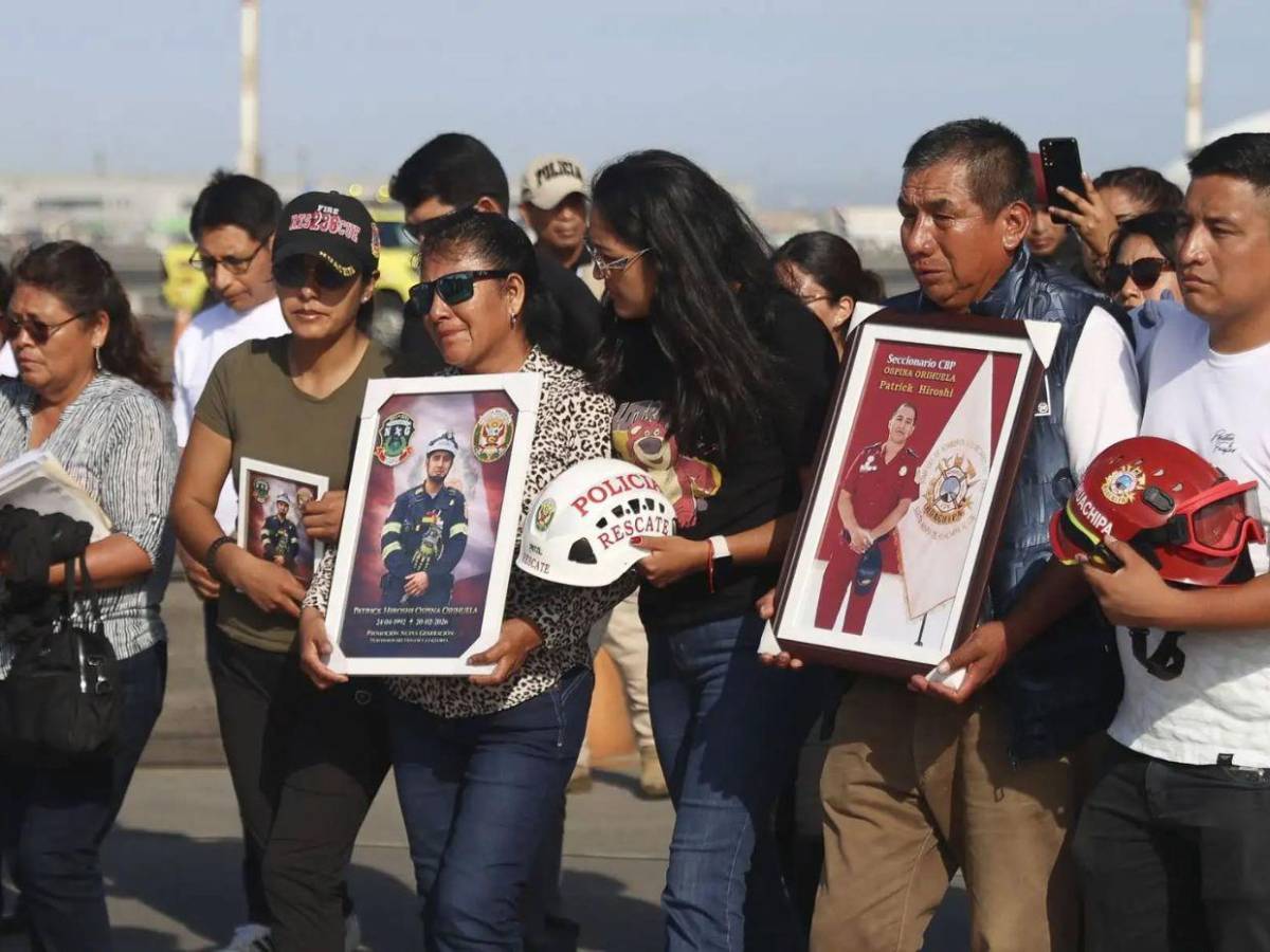 Perú despide como héroe a Patrick Ospina, el policía que dio su vida por un perro