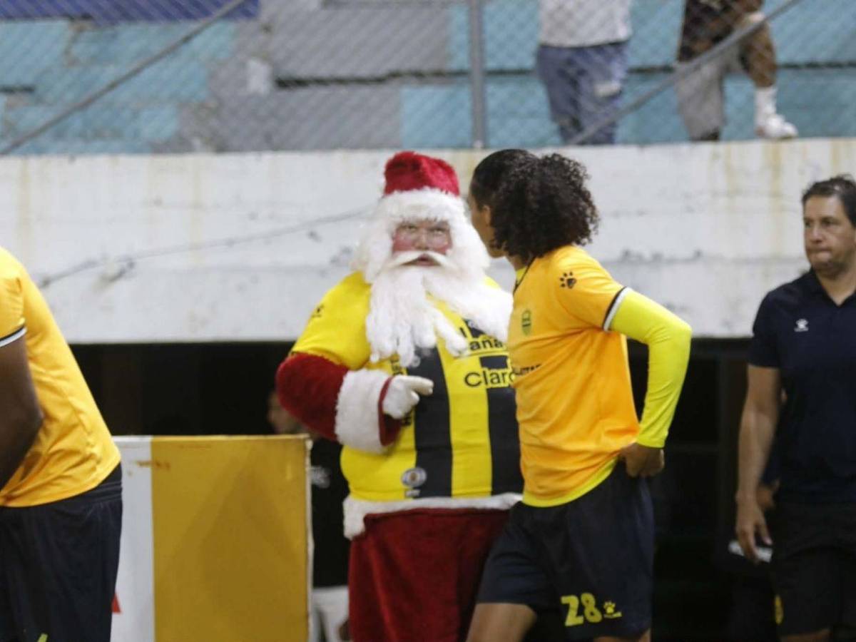 Clásico en el Morazán: Afición, jugadores, directivos y un invitado especial