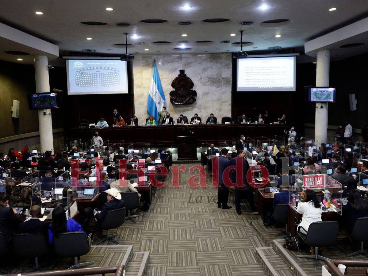 Luis Redondo convoca a reunión a jefes de bancada