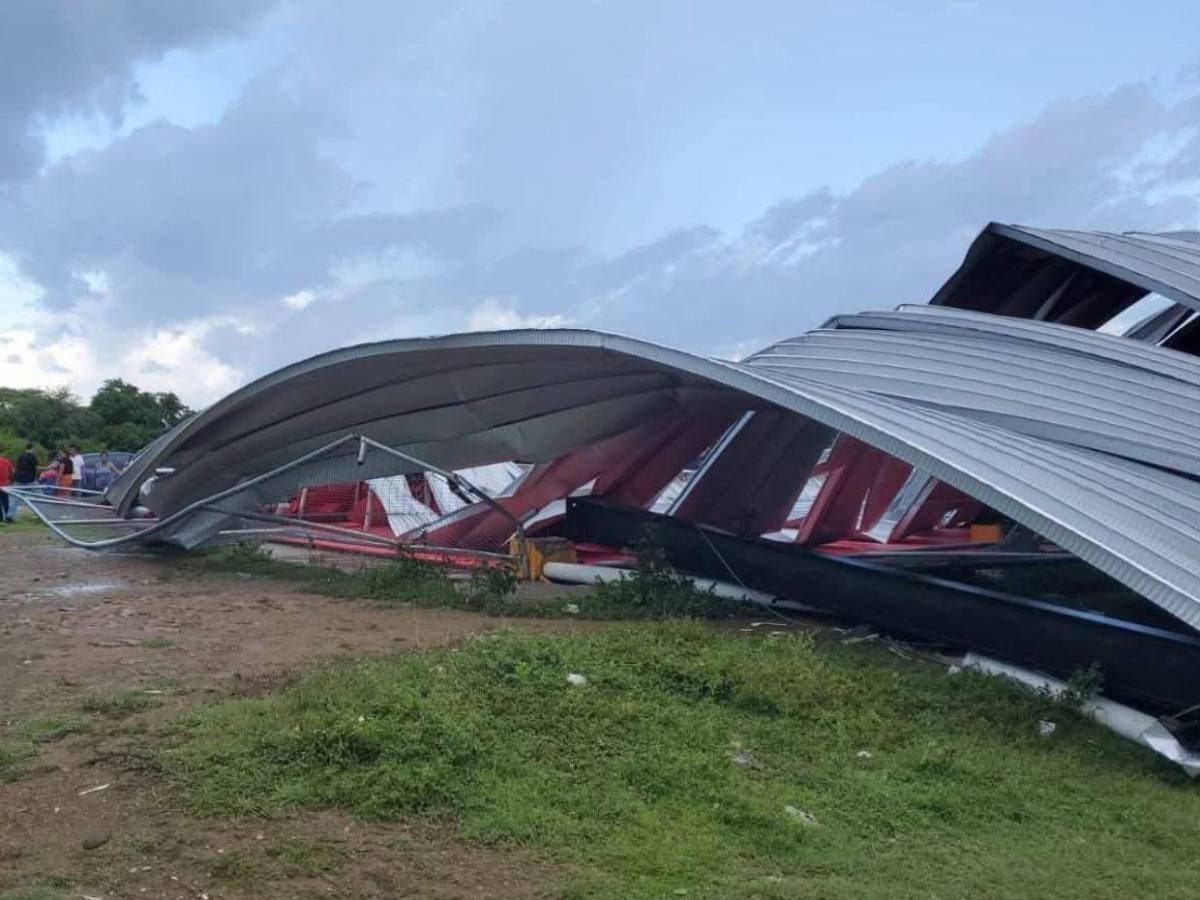 Mario Moncada revela por qué se desplomó el polideportivo en Olanchito