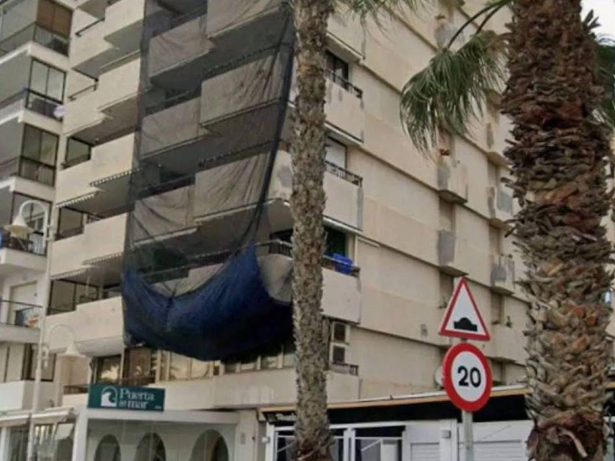 Joven futbolista hondureño muere tras caer de azotea en España: autoridades investigan