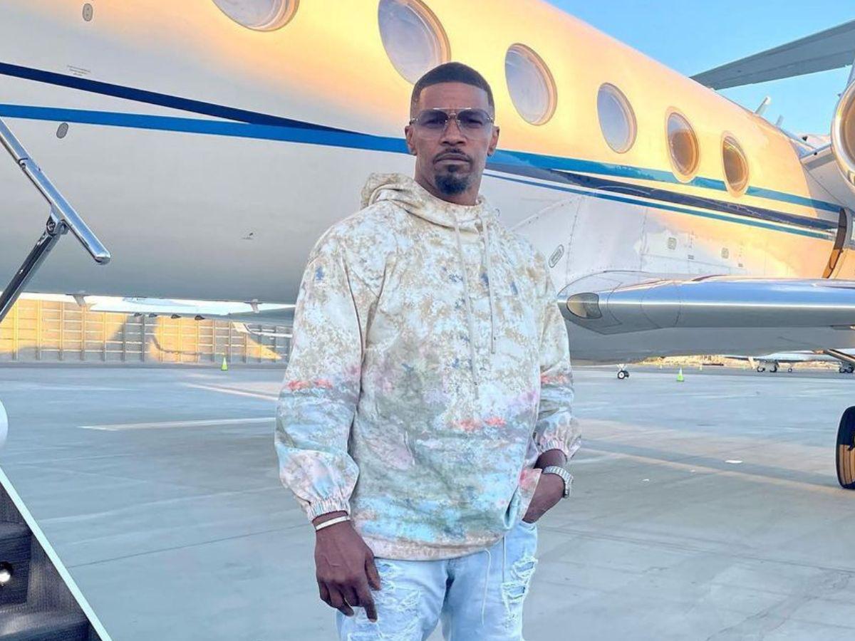 Jamie Foxx permanece hospitalizado tras complicación médica