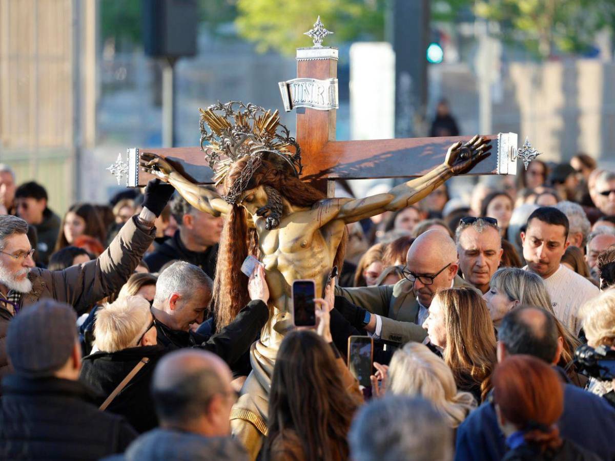 El mundo revive la historia de la crucifixión de Jesús en este Viernes Santo