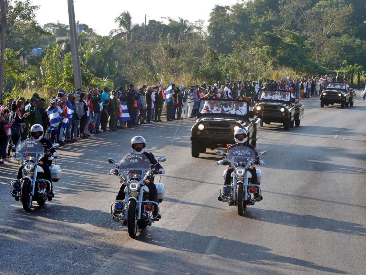 Cuba despide a los 32 militares muertos en Venezuela