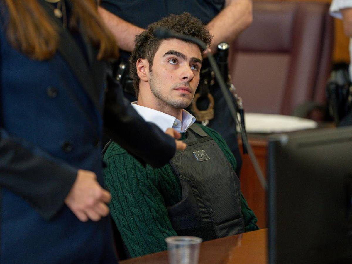 Luigi Mangione regresa al tribunal de Nueva York con chaleco antibalas