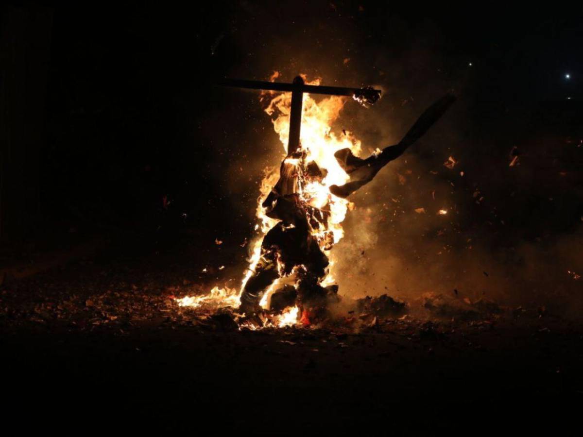 ¡Bienvenido 2026! Capitalinos iluminaron el cielo para celebrar el año nuevo