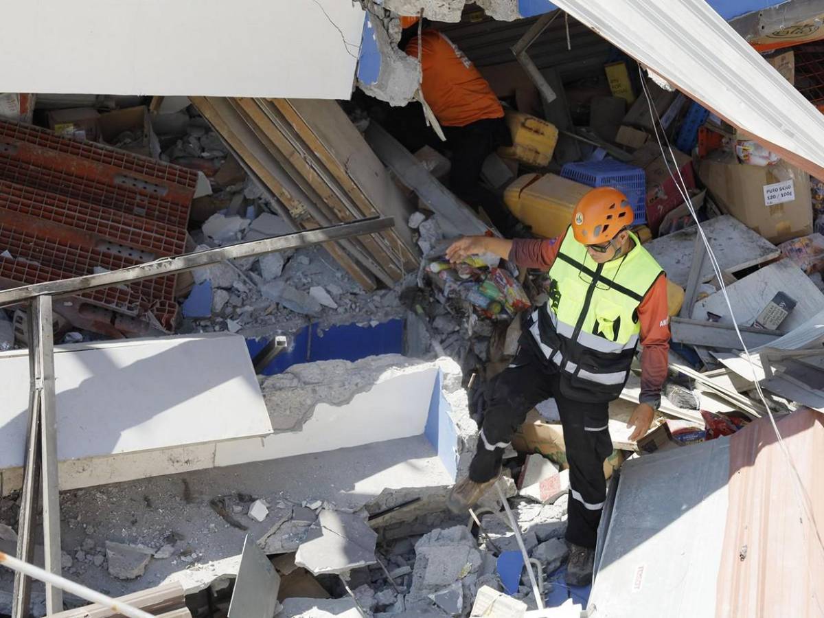 En estado de calamidad la ciudad más afectada por terremoto en Filipinas