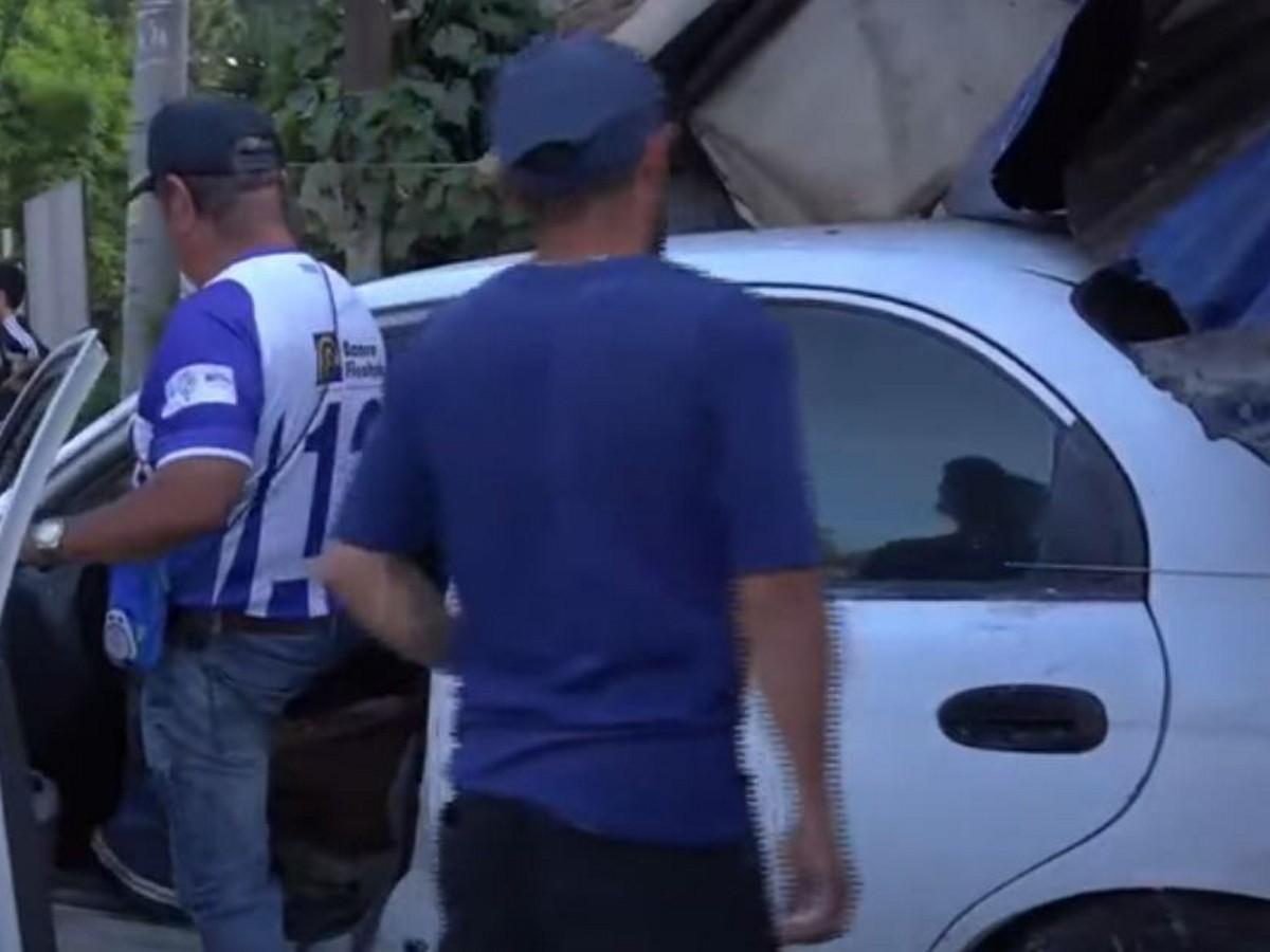 Dos menores se salvan de morir arrollados por vehículo que se estrelló contra una caseta en colonia Villa Nueva