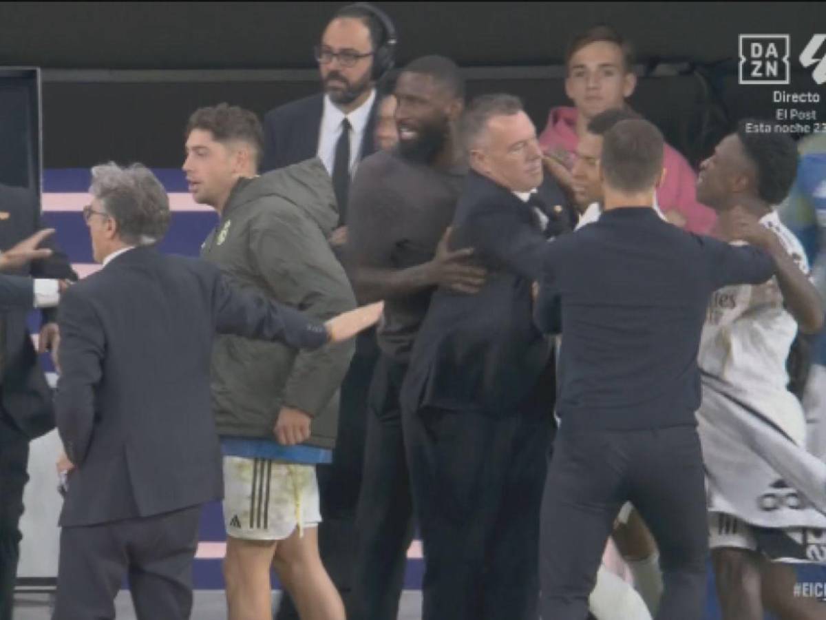 Provocación de Vinícius a Yamal y pelea entre suplentes de Real Madrid y Barcelona