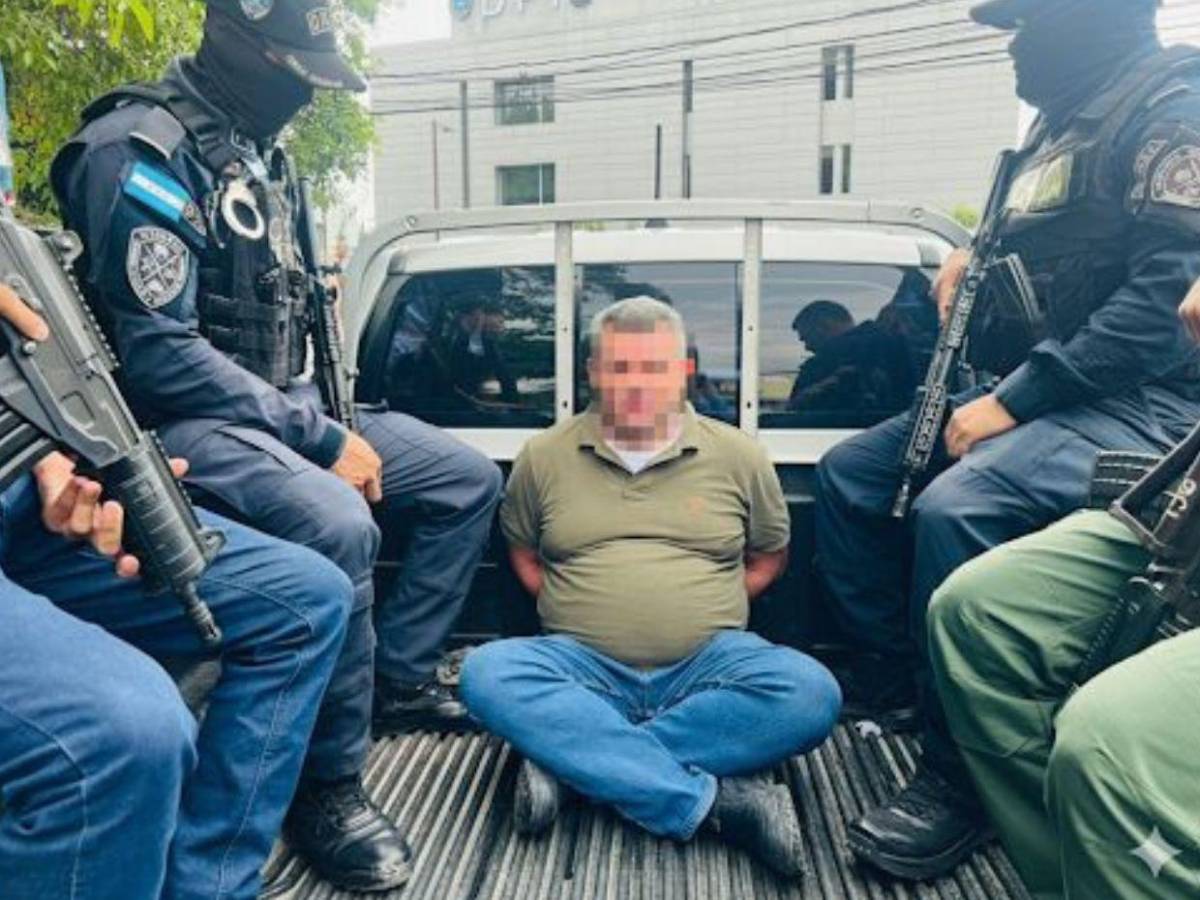 Dijo que murió de forma natural, pero la estrangularon: acusan a Sergio Díaz de matar a su ex y actual esposa