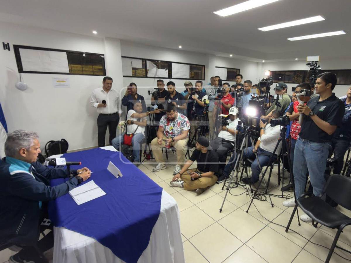 Entreno de Honduras: Sorpresa en el 11 y exseleccionado nicaragüense visita a la H