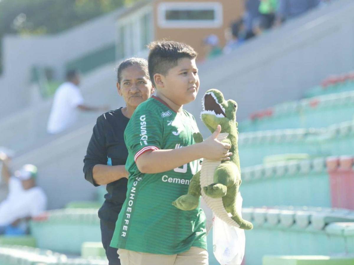 ¡Homenaje! El ambiente dentro del Yankel Rosenthal en honor a Orinson Amaya