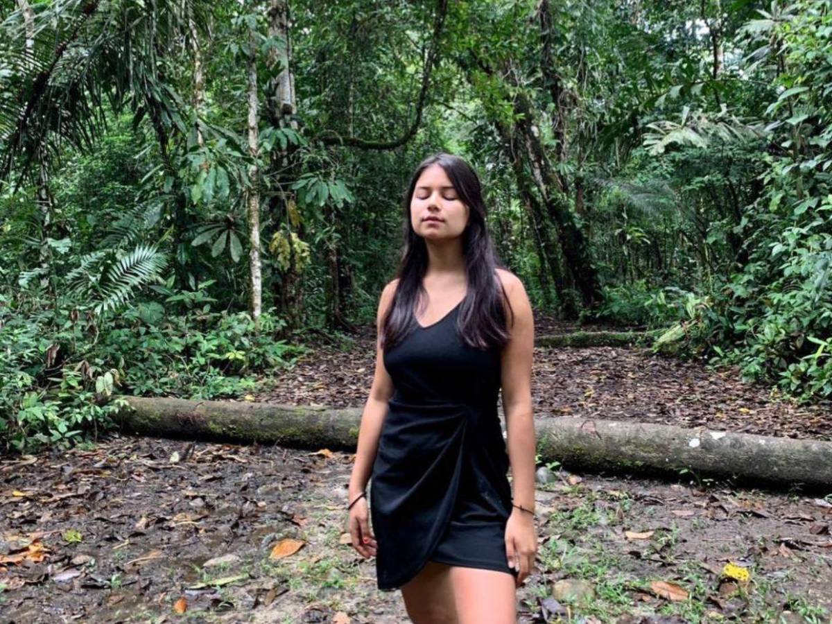 ¿Quién es Helena Gualinga, la activista ecuatoriana que conquistó a Shawn Mendes?