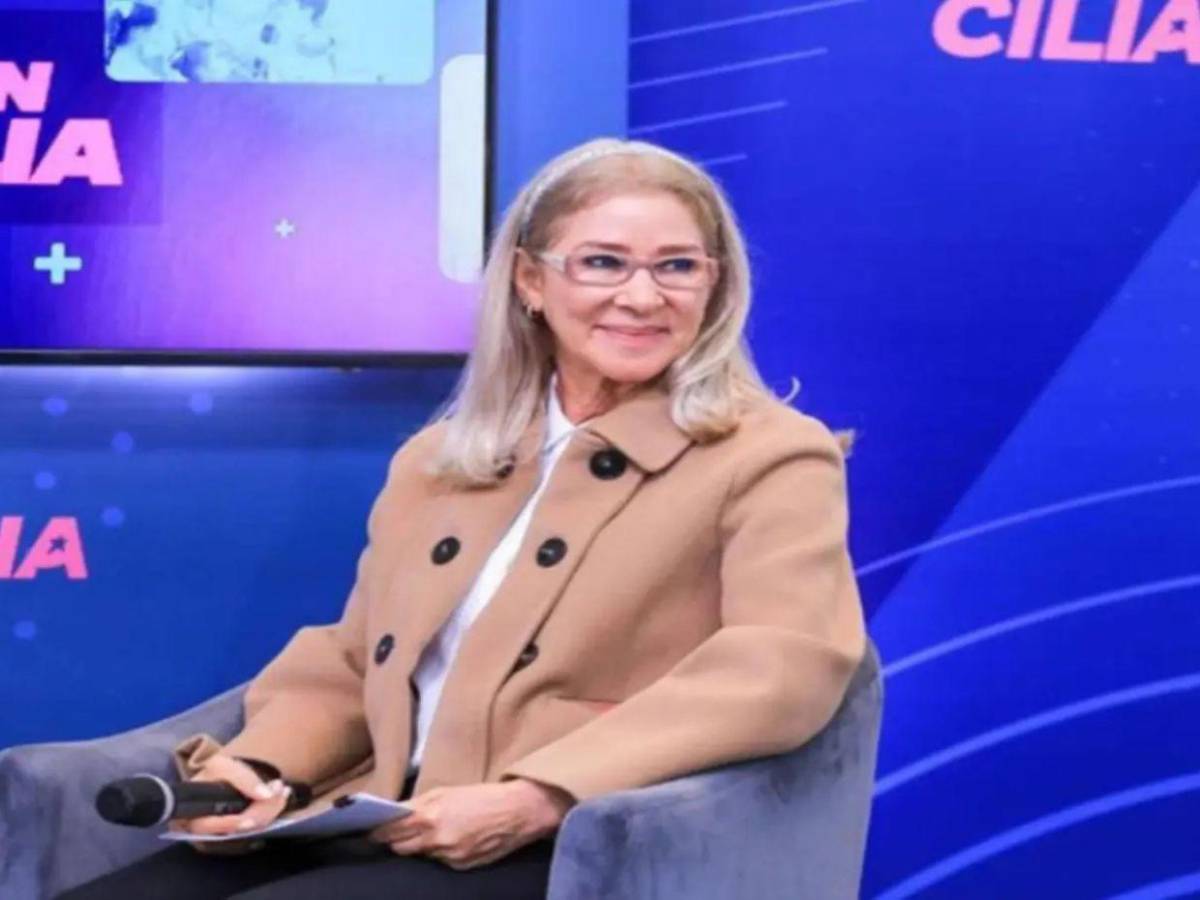 “Aceptó cientos de miles de dólares en sobornos”: De esto acusan a la esposa de Maduro