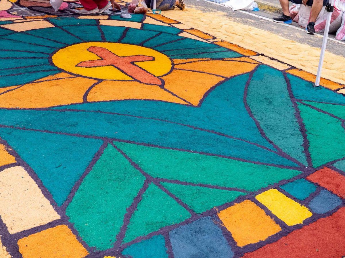 Honduras se pinta de fe en Semana Santa: algunas de las alfombras de aserrín