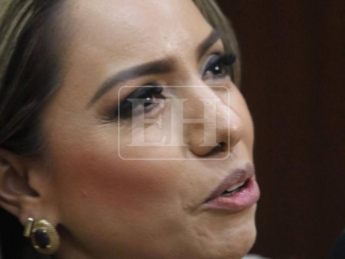 Diputada Sara Zavala sobre video de HLV, empresa denunciada por estafa: Fui invitada como figura pública