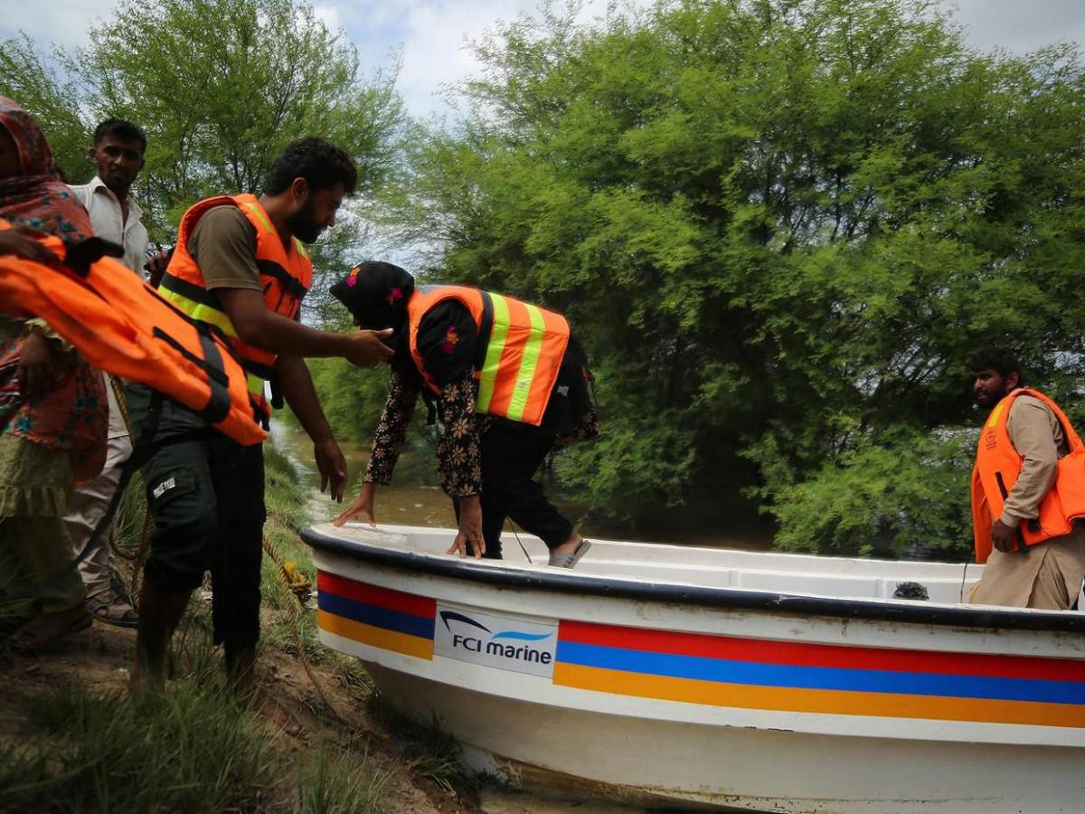 Desviaron dos ríos: Pakistán sacrifica 51 aldeas para salvar a ciudad de una superinundación