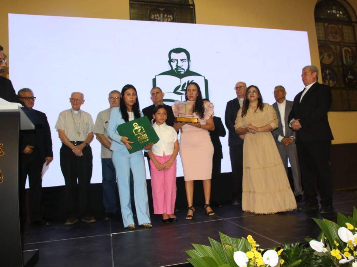 Como reconocimiento y homenaje, iglesia Católica lanza primera edición del Premio Juan López