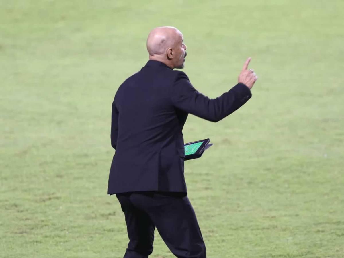 Lo que hizo la pareja del año, lindas chicas y bronca: Postales del triunfo de Honduras vs Nicaragua