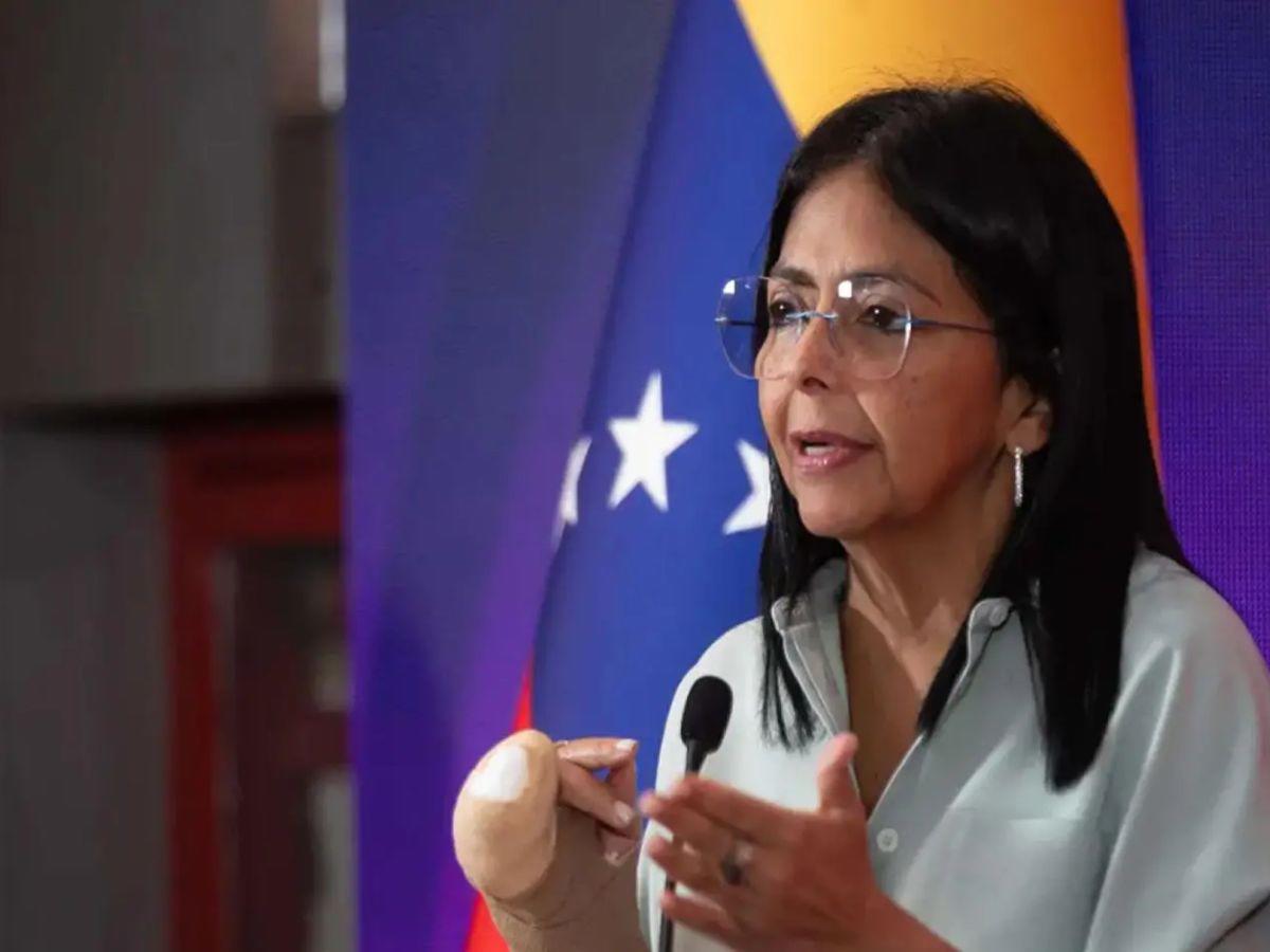 ¿Quién es Delcy Rodríguez, la figura clave en la transición de Venezuela tras la captura de Maduro?
