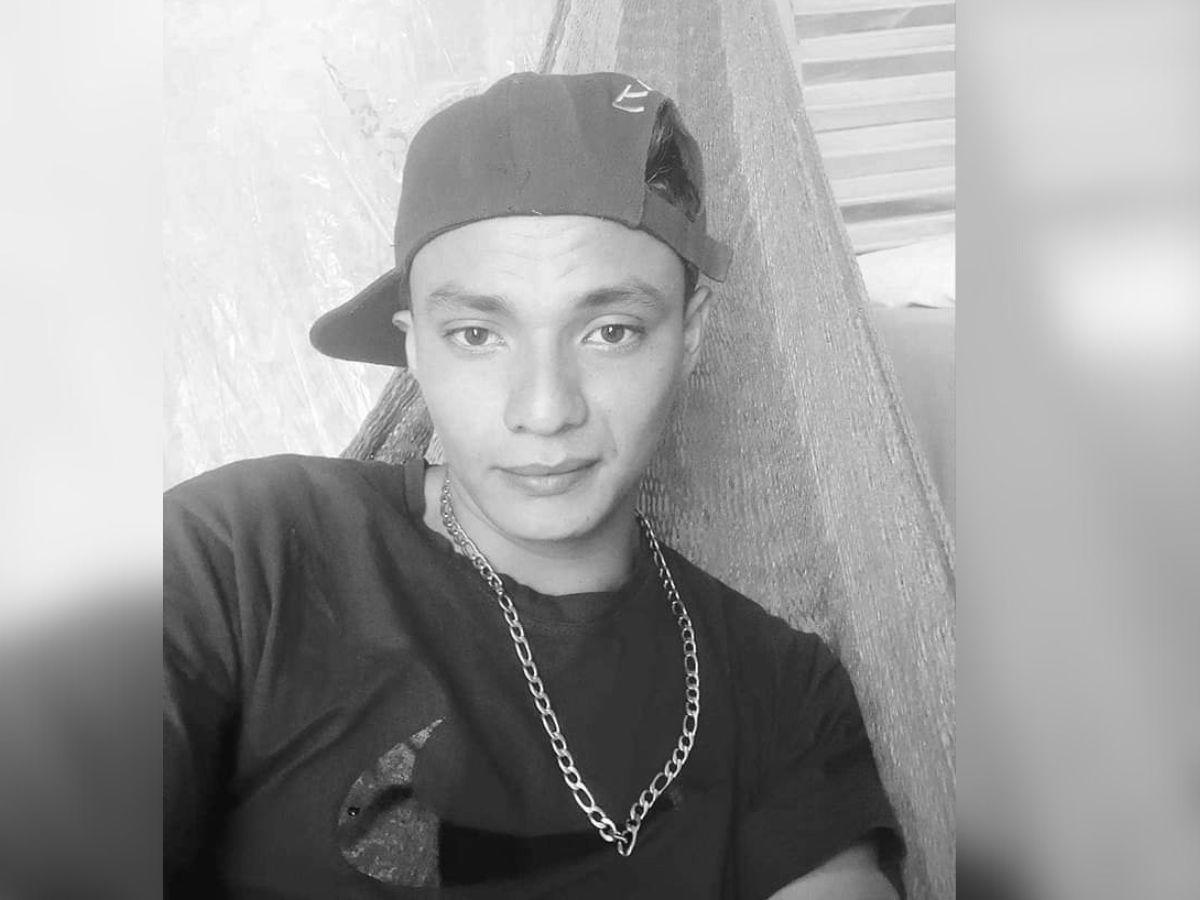 Foto en vida de Erick Emilson Cruz, una de las víctimas asesinadas en Trujillo.