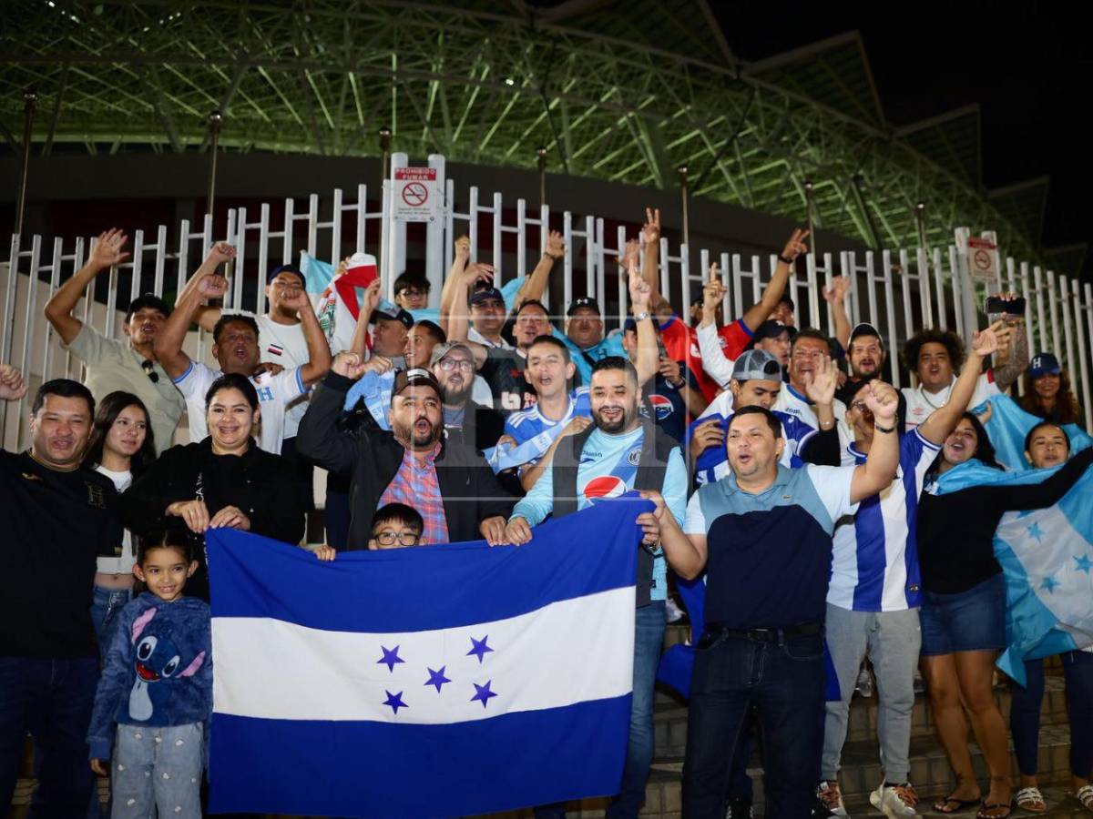 Niño llora al conocer jugador, catrachos montan carnaval y... ¿quién es la bella periodista?