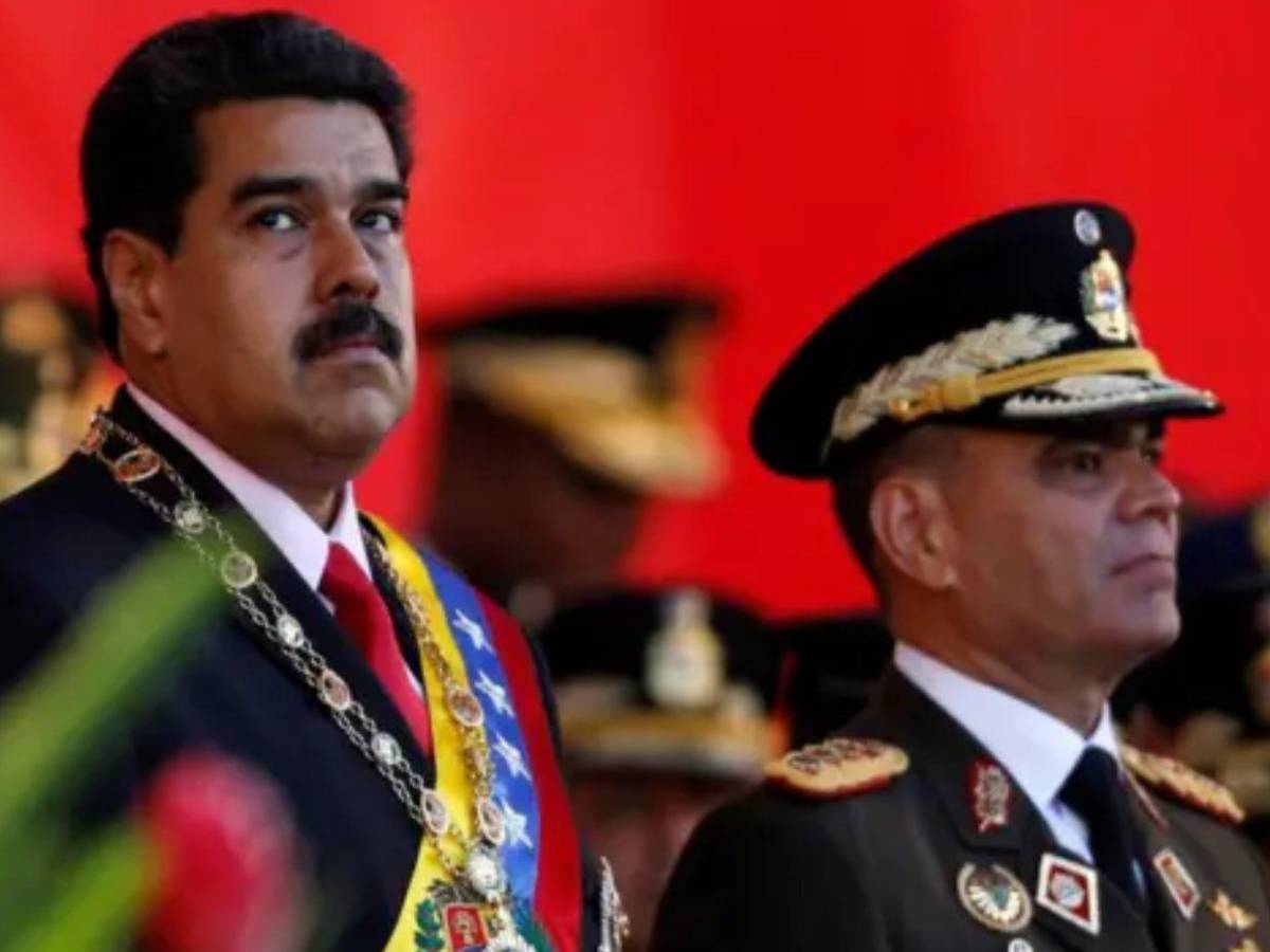 ¿Quién es Vladimir Padrino, el militar incondicional a Maduro removido en la era de Delcy Rodríguez?