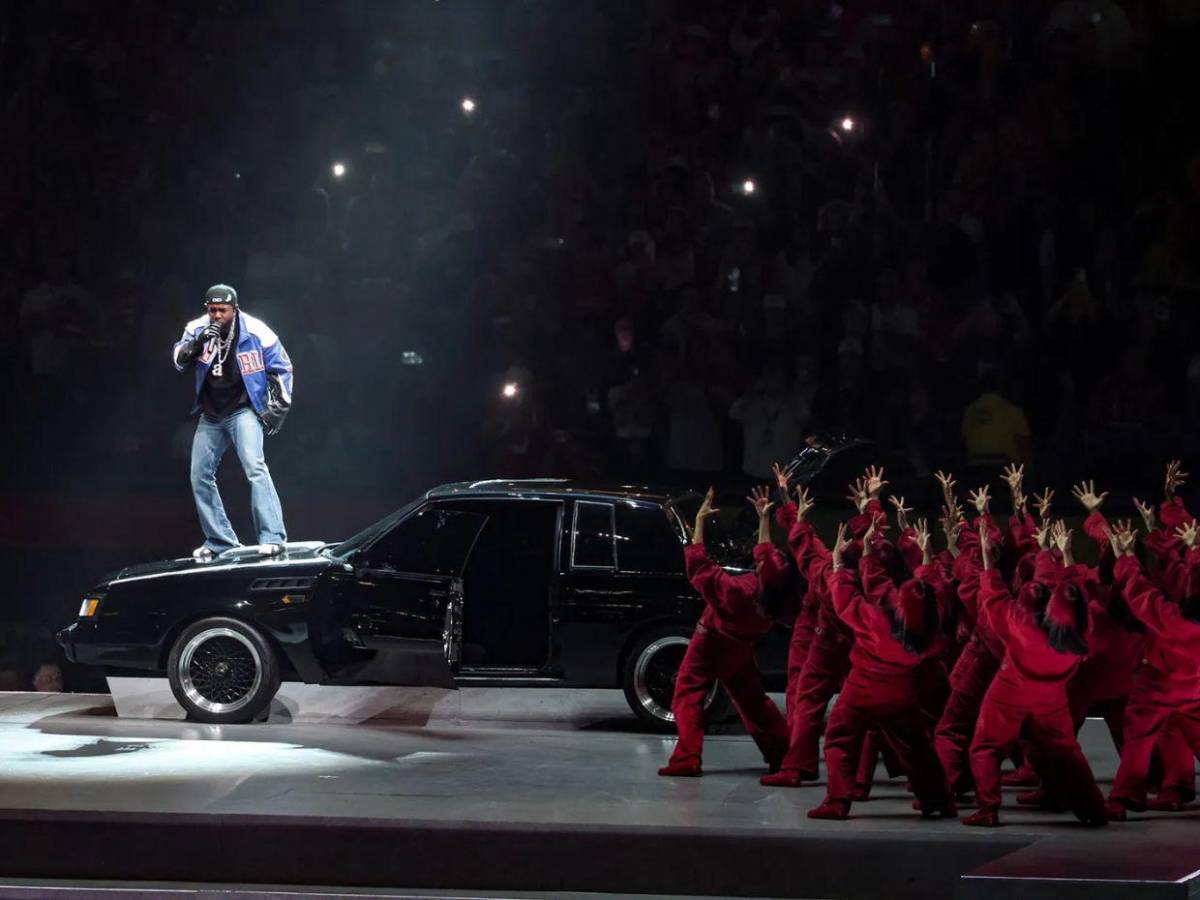 Antes de Bad Bunny: artistas a cargo del show de medio tiempo del Super Bowl