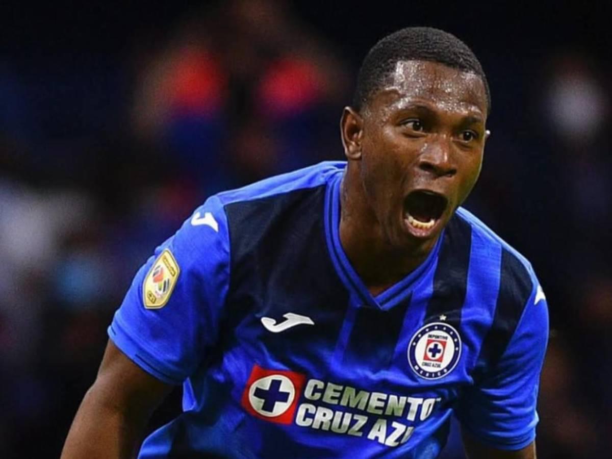 Sicarios atentan contra la vida de reconocido futbolista: Así se vivieron los momentos de terror