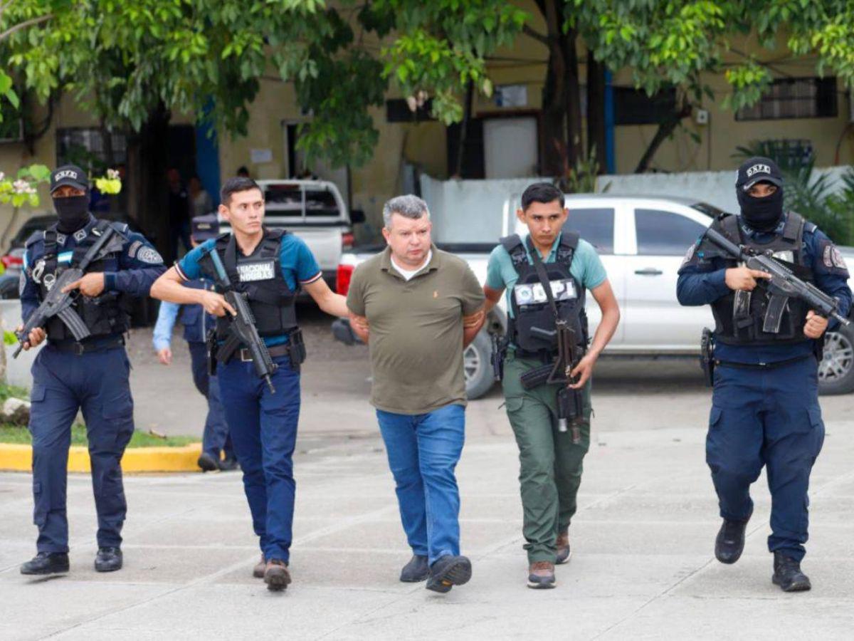 Estuvo en prisión por matar a un estudiante: Sergio Díaz, acusado de estrangular a su esposa