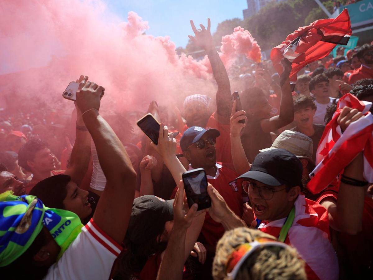 Locura en Toronto: aficionados de Canadá celebran histórico triunfo contra Sudáfrica