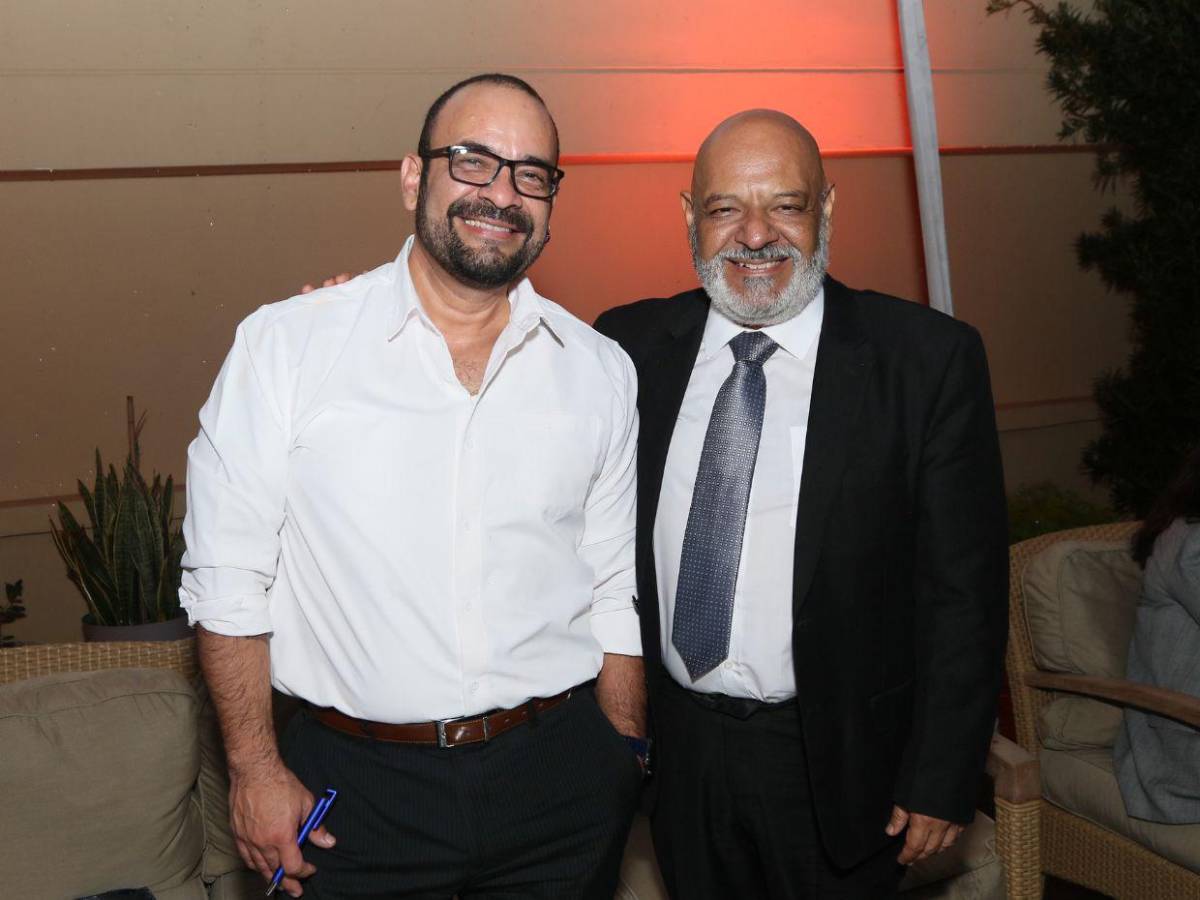 Brindan por la Fiesta Nacional de España en fina recepción en Honduras