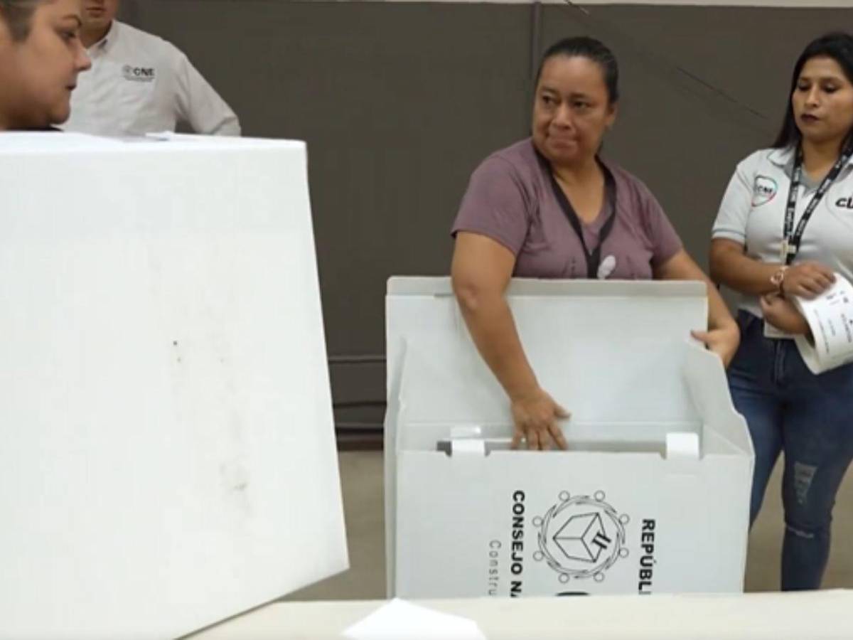Así inicia el armado de las primeras maletas electorales para las elecciones generales