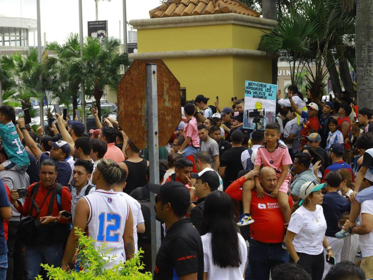 Locura total en Honduras: así fue el recibimiento multitudinario a Messi en San Pedro Sula