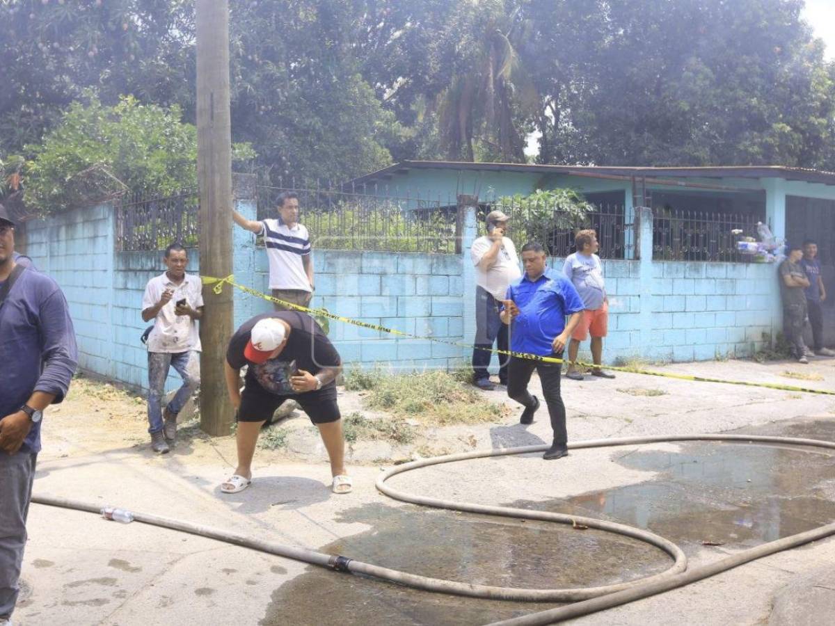 En cenizas: así quedó una casa en San Pedro Sula tras voraz incendio