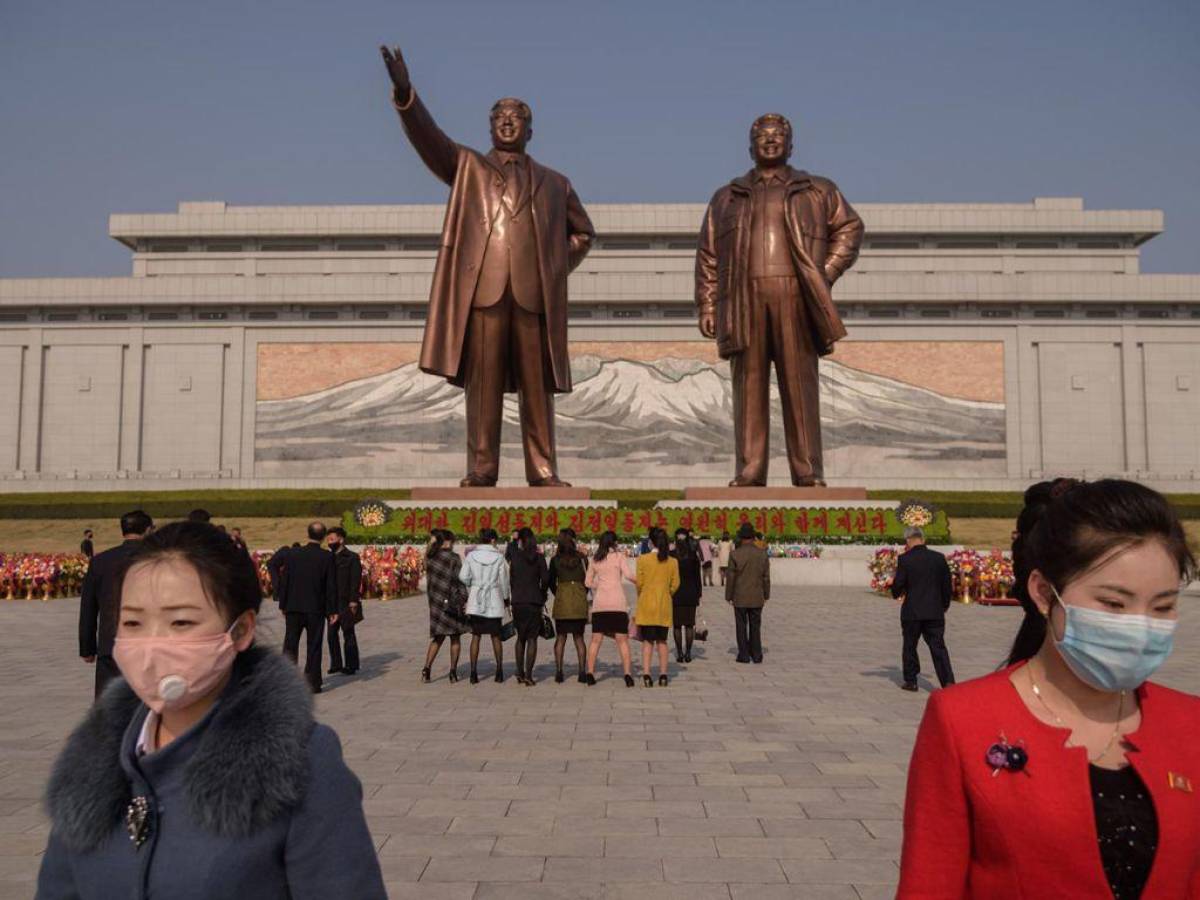 Corea del Norte celebra los 110 años del natalicio de su “padre fundador”