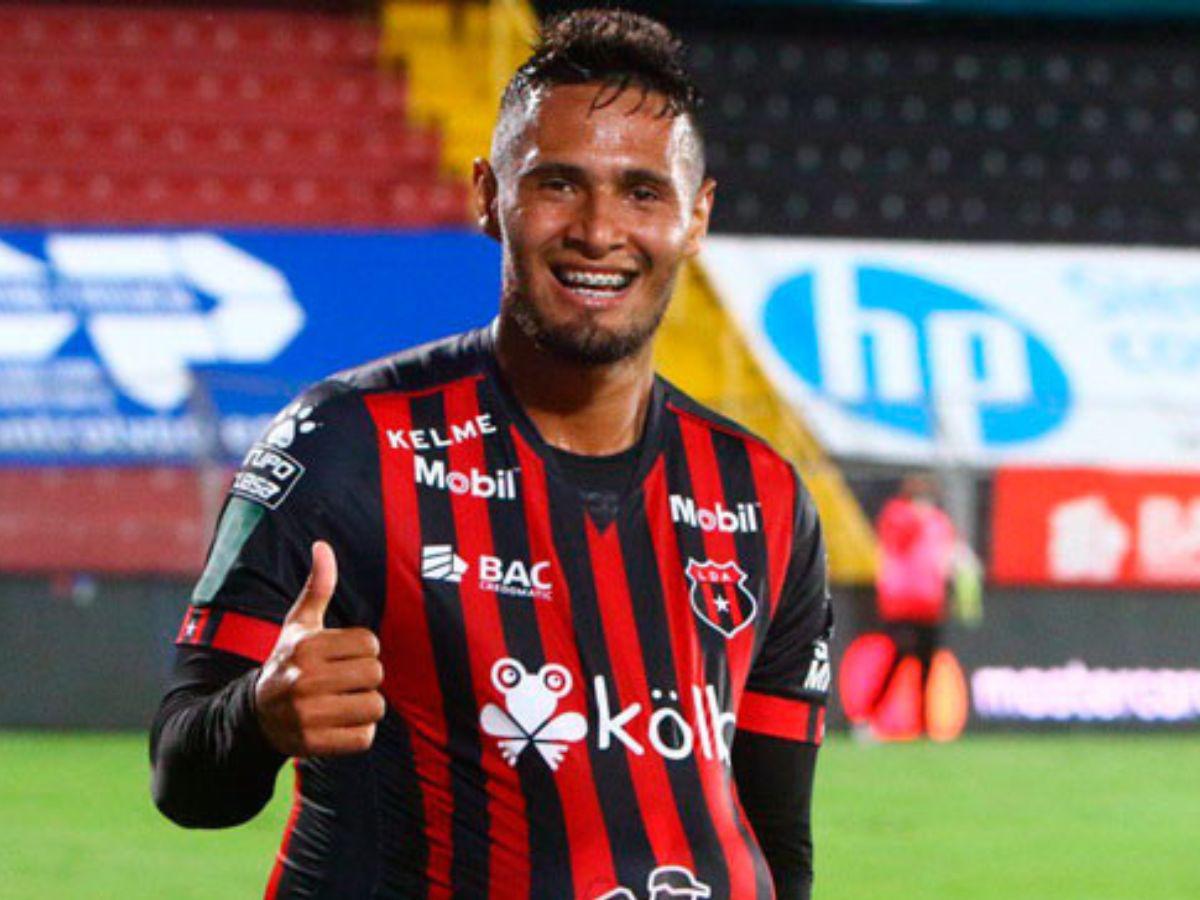 Alex López próximo a salir de Alajuelense: ¿En qué equipo jugará?
