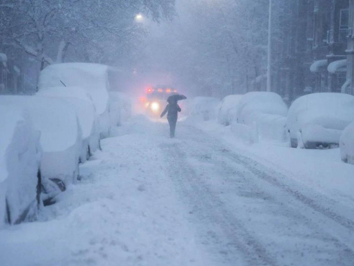 Pagarán 45 dólares por hora por retirar nieve: conozca cómo conseguir el empleo en NY, EE UU