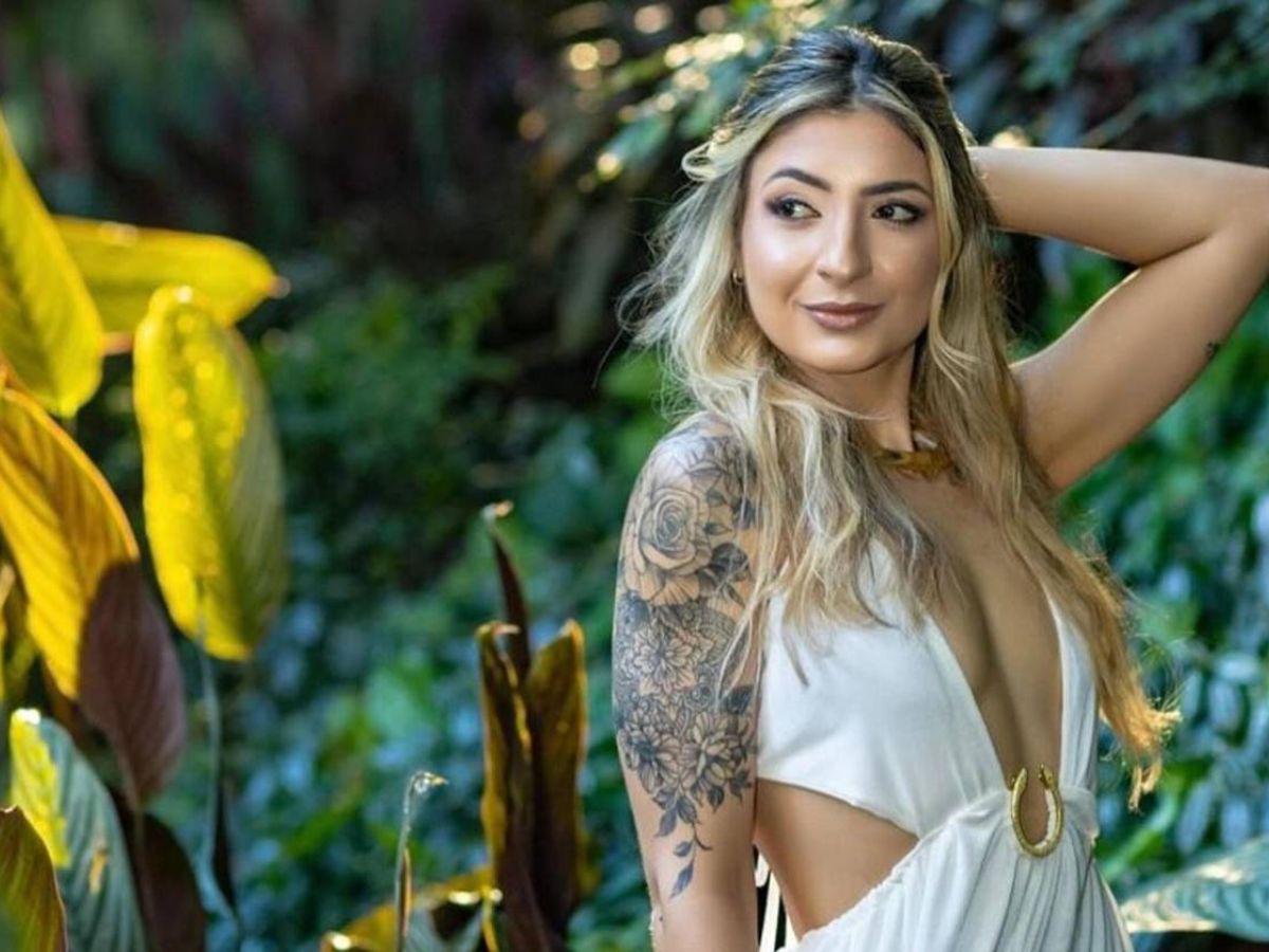 Atada y asesinada en su auto: el  hallazgo de una joven de 25 años; su exnovio, bajo sospecha