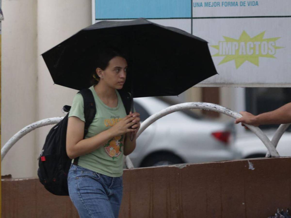 Las imágenes que dejó la tormenta registrada este viernes sobre Tegucigalpa y Comayagüela