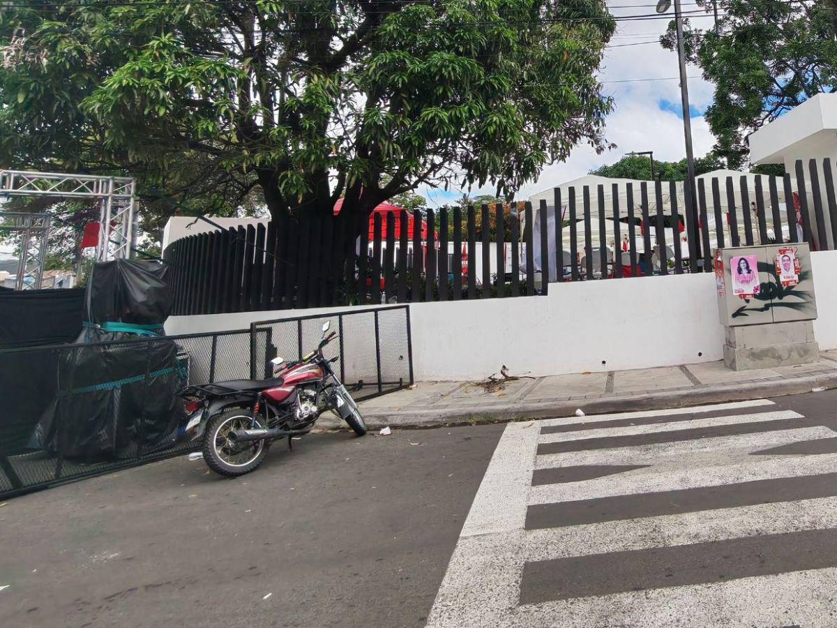 Completamente desolada: Así luce la sede de Libre este lunes 1 de diciembre