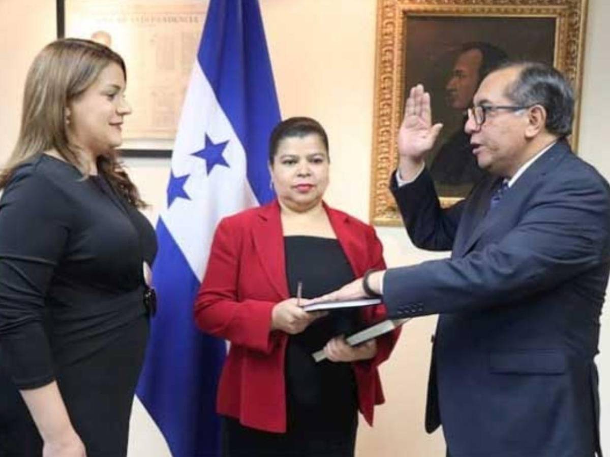 Políticos y exfuncionarios con pasaporte diplomático en Honduras