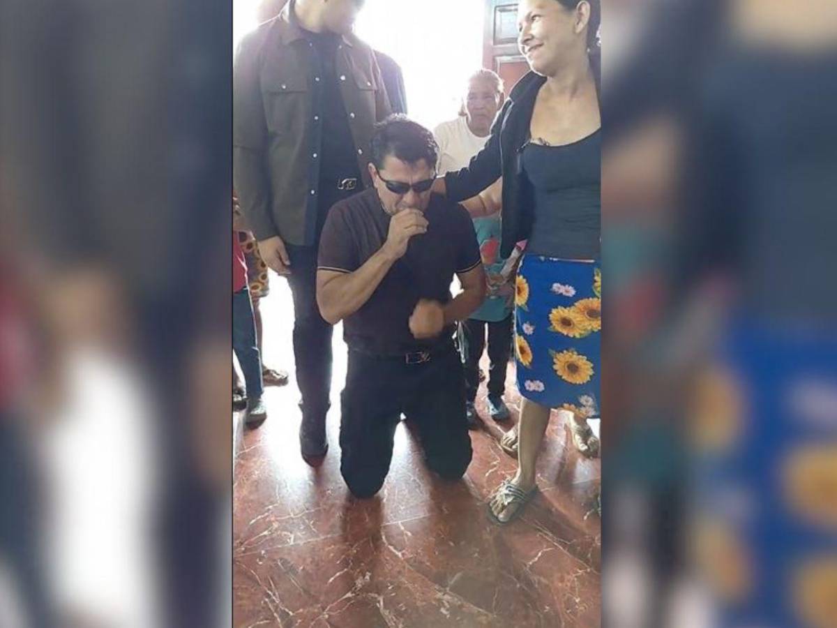 Llegó en helicóptero y se hincó en la iglesia: así arribó Chande Ardón a El Paraíso, Copán