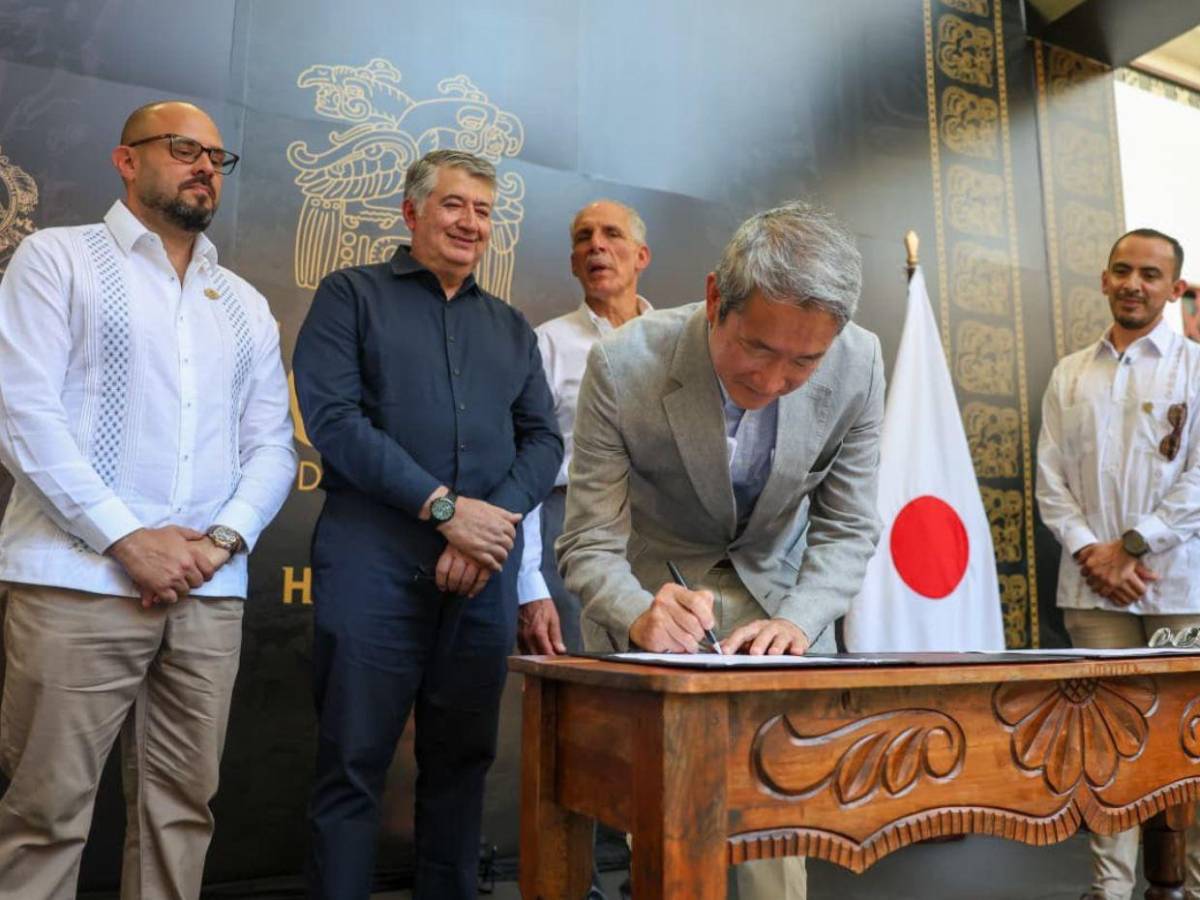 Aeropuerto en Copán: Nasry Asfura anuncia proyectos para impulsar turismo en la zona