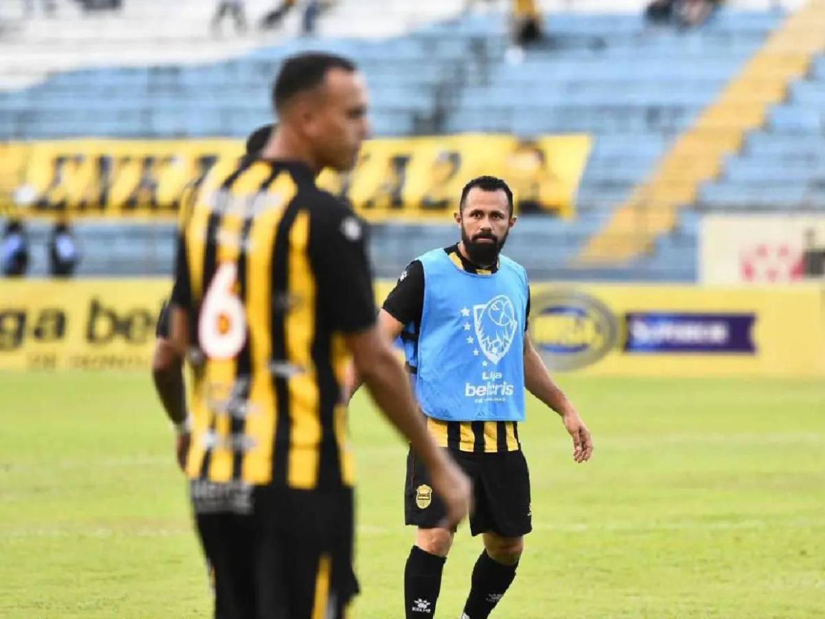 La nueva vida del exjugador hondureño Alfredo Mejía: Este es su nuevo trabajo en Estados Unidos