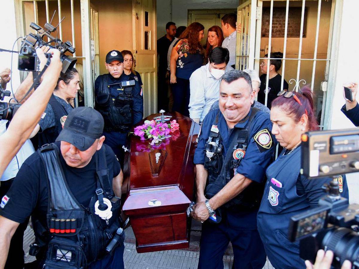 Por dejar ingresar féretro de guerrillero a una cárcel, ministro de Paraguay es destituido