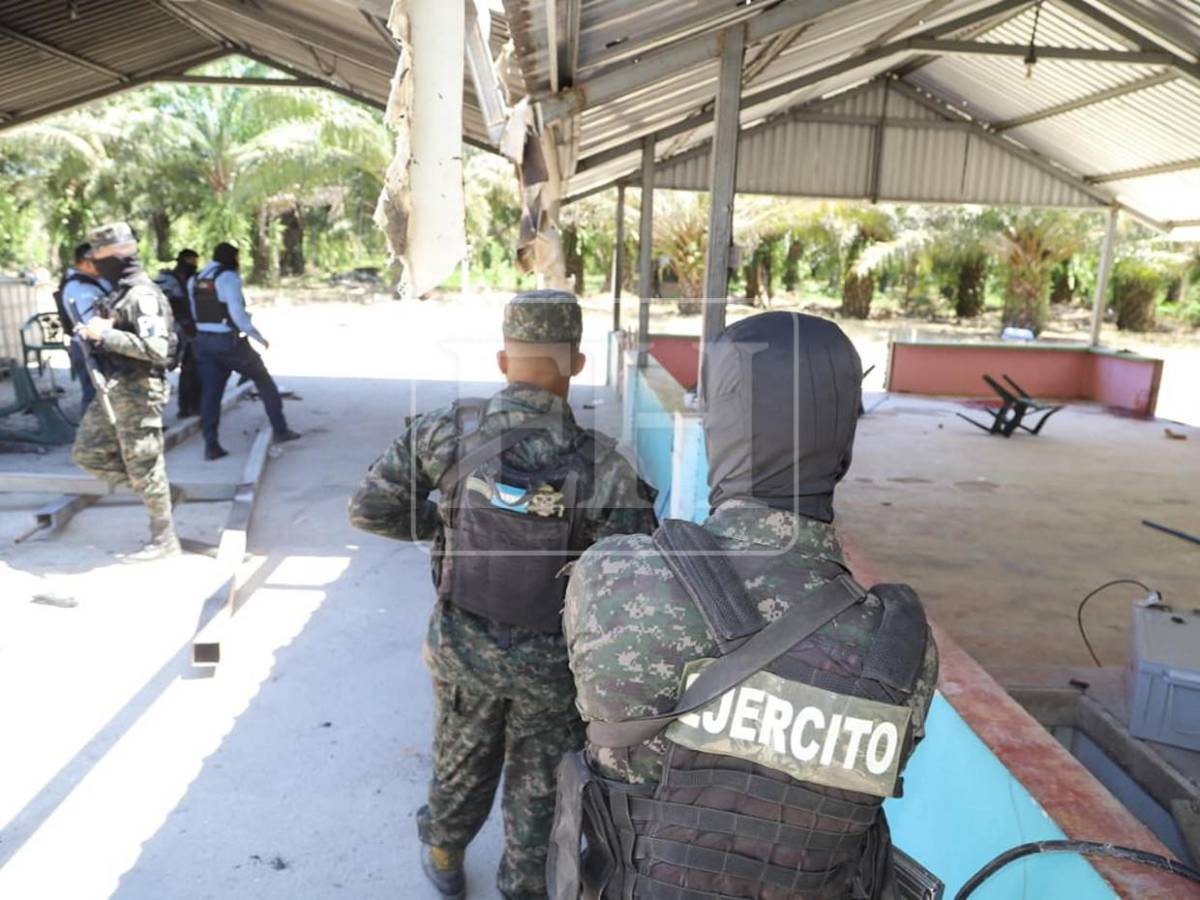 Desolación y charcos de sangre: la escena encontrada tras masacre en Trujillo