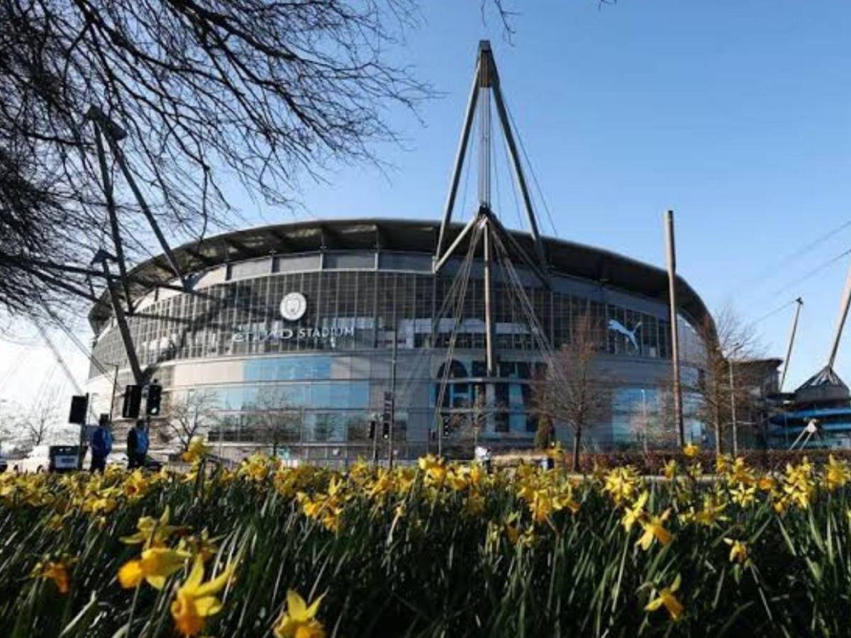 Declaran culpable al Manchester City por infracciones financieras en Inglaterra