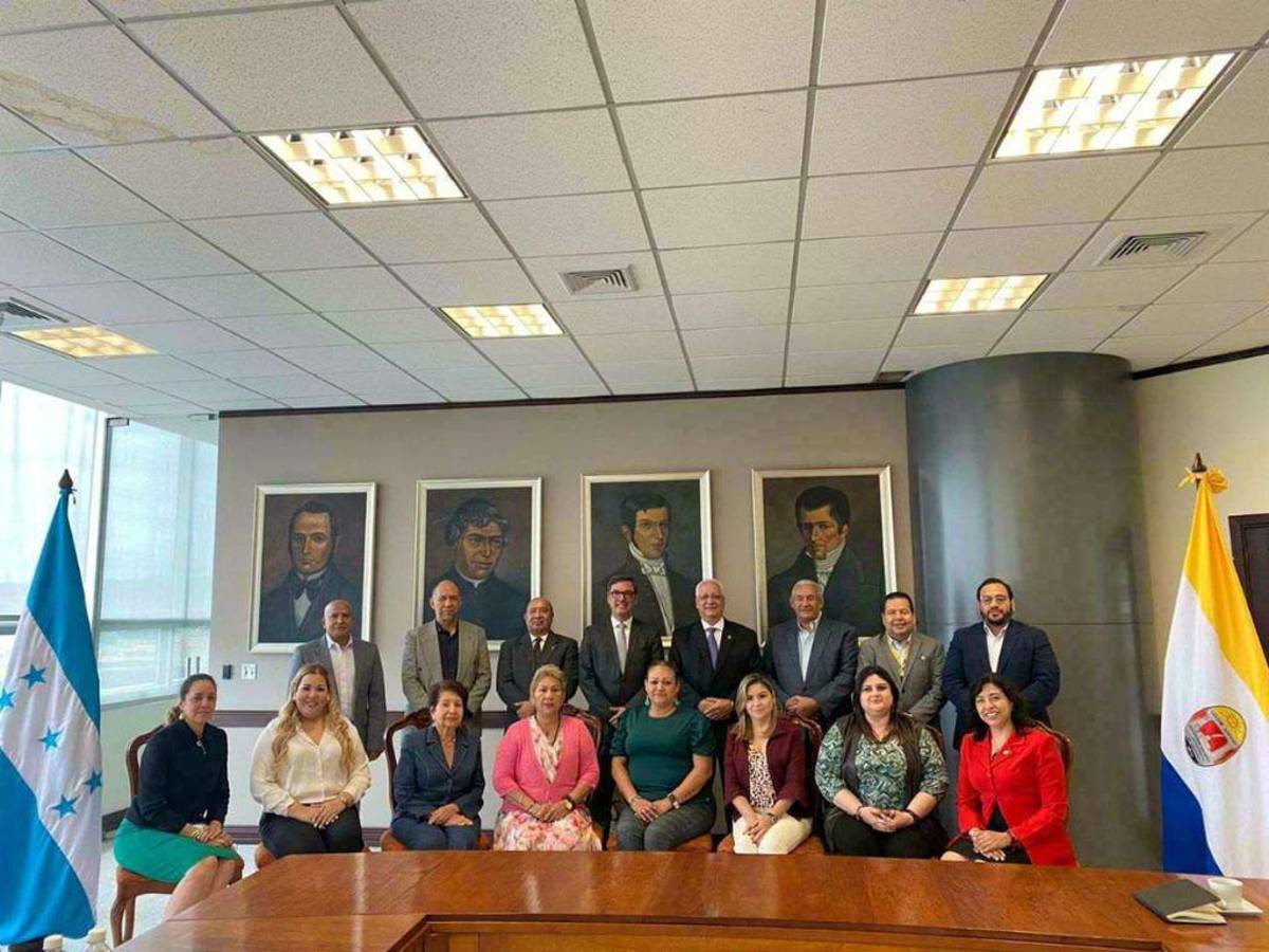 La Junta Nominadora todavía no recibe documentos de aspirante