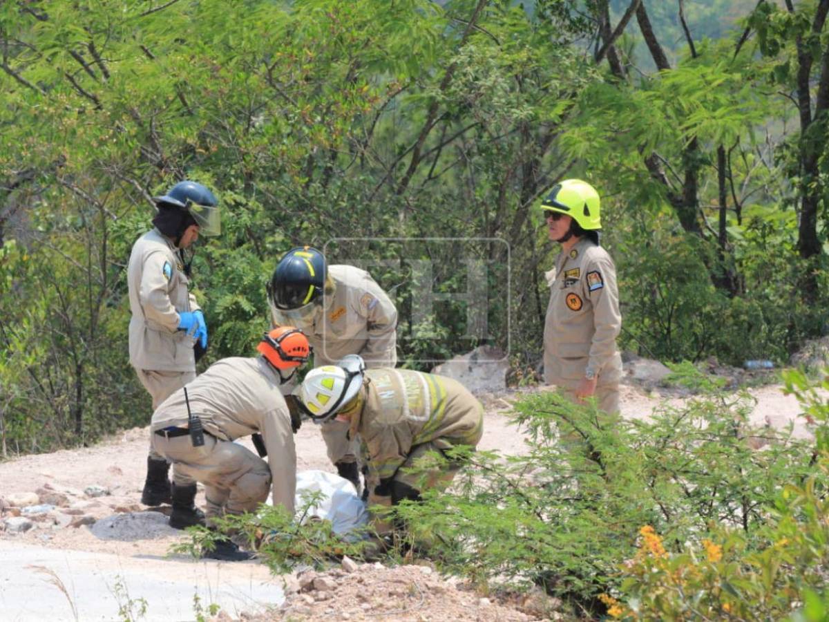 75 metros de abismo: así rescataron los tres cuerpos carbonizados hallados dentro de congelador en El Cimarrón
